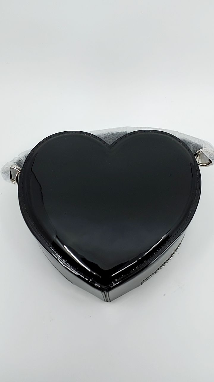 Liselle Kiss Harley Heart Top Handle Crossbody Bag, Black Glossy - Image 4