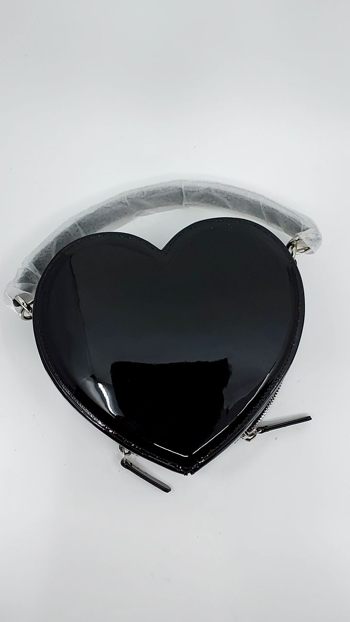 Liselle Kiss Harley Heart Top Handle Crossbody Bag, Black Glossy - Image 9
