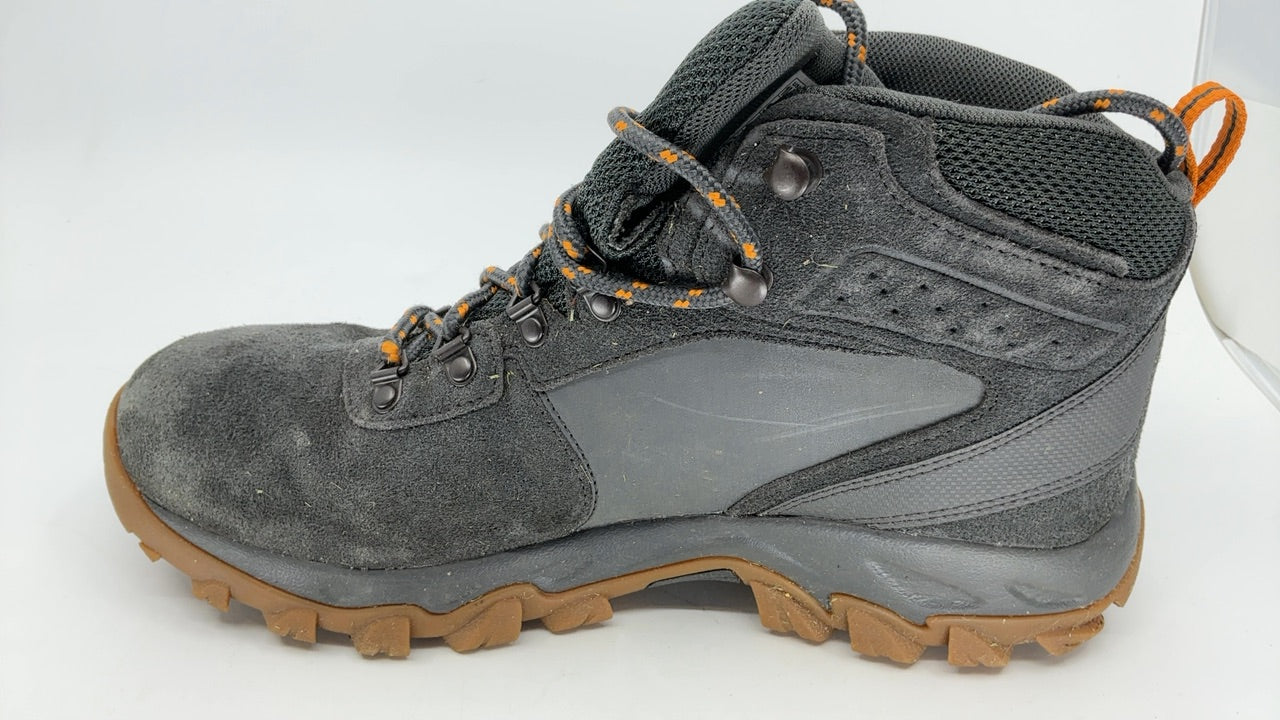 Columbia Men's Newton Ridge Plus II Suede Waterproof, 2024 Dark Grey/Gold Amber, 10.5 - Image 2