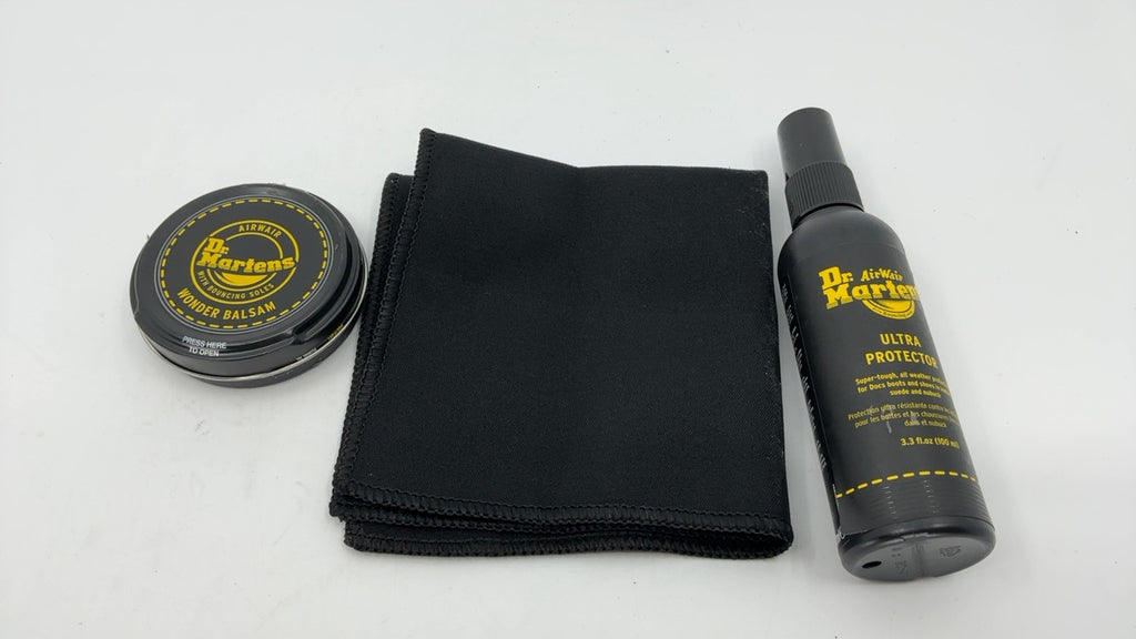 Dr. Martens Unisex's Kit 1 Shoe Care Product Set, Black, One Size - Image 2