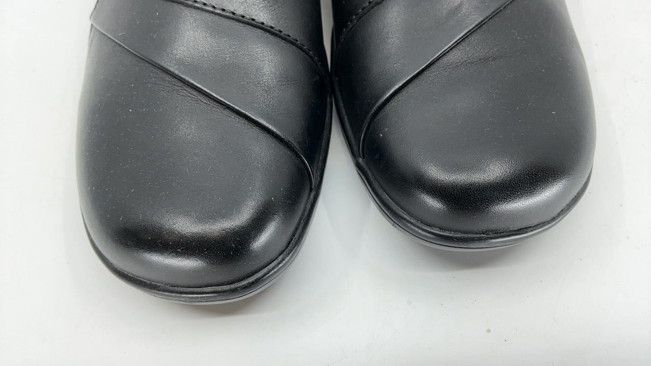 Clarks womens May Marigold Slip On Loafer, Black Leather, 9.5 US - Image 5