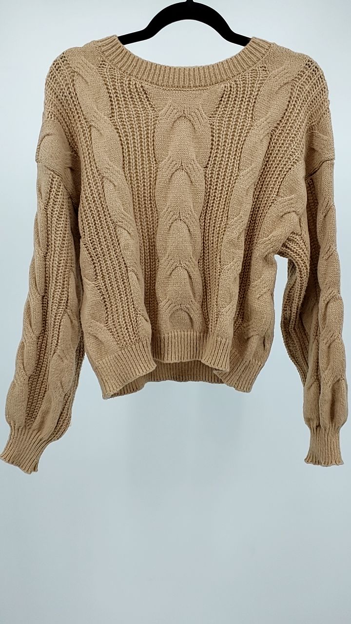 Cable Knit Long Sleeve Sweater