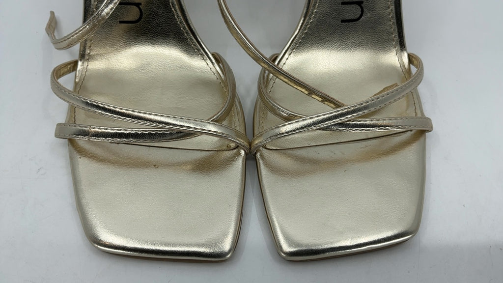Calvin Klein Women's Tegin Heeled Sandal, Gold, 9.5 - Image 5